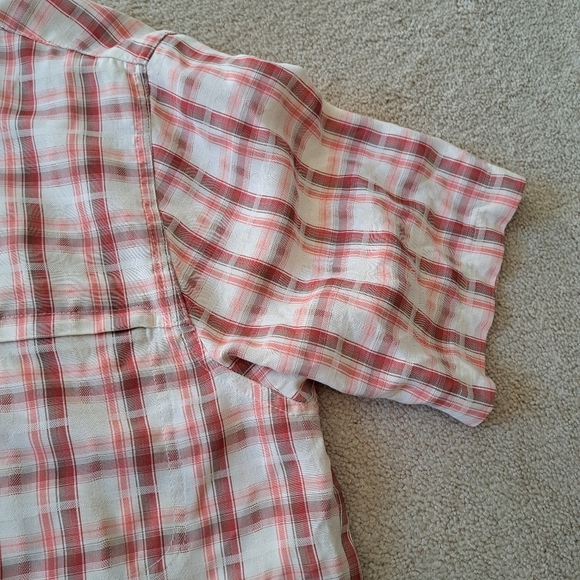 Woolrich Men's Plaid Shirt Size Large Red Beige Short Slv Casual Button Front - Picture 3 of 11